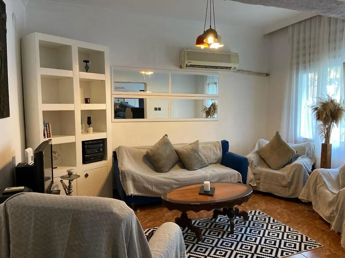 Authentic Detached House In Kusadasi City Center